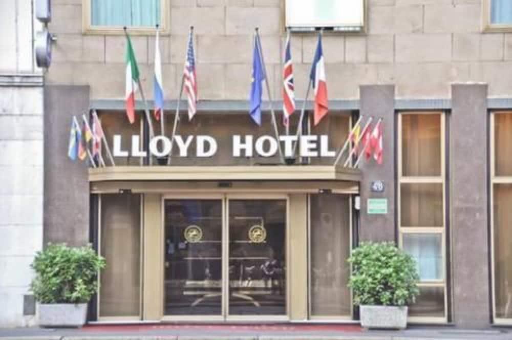 Lloyd Milano